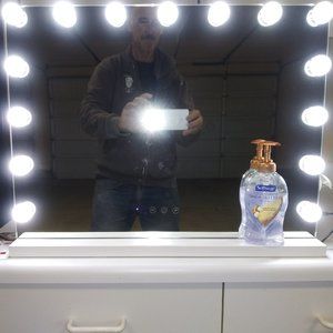 Hollywood Lighted Makeup Mirror with 15 LED Bulbs